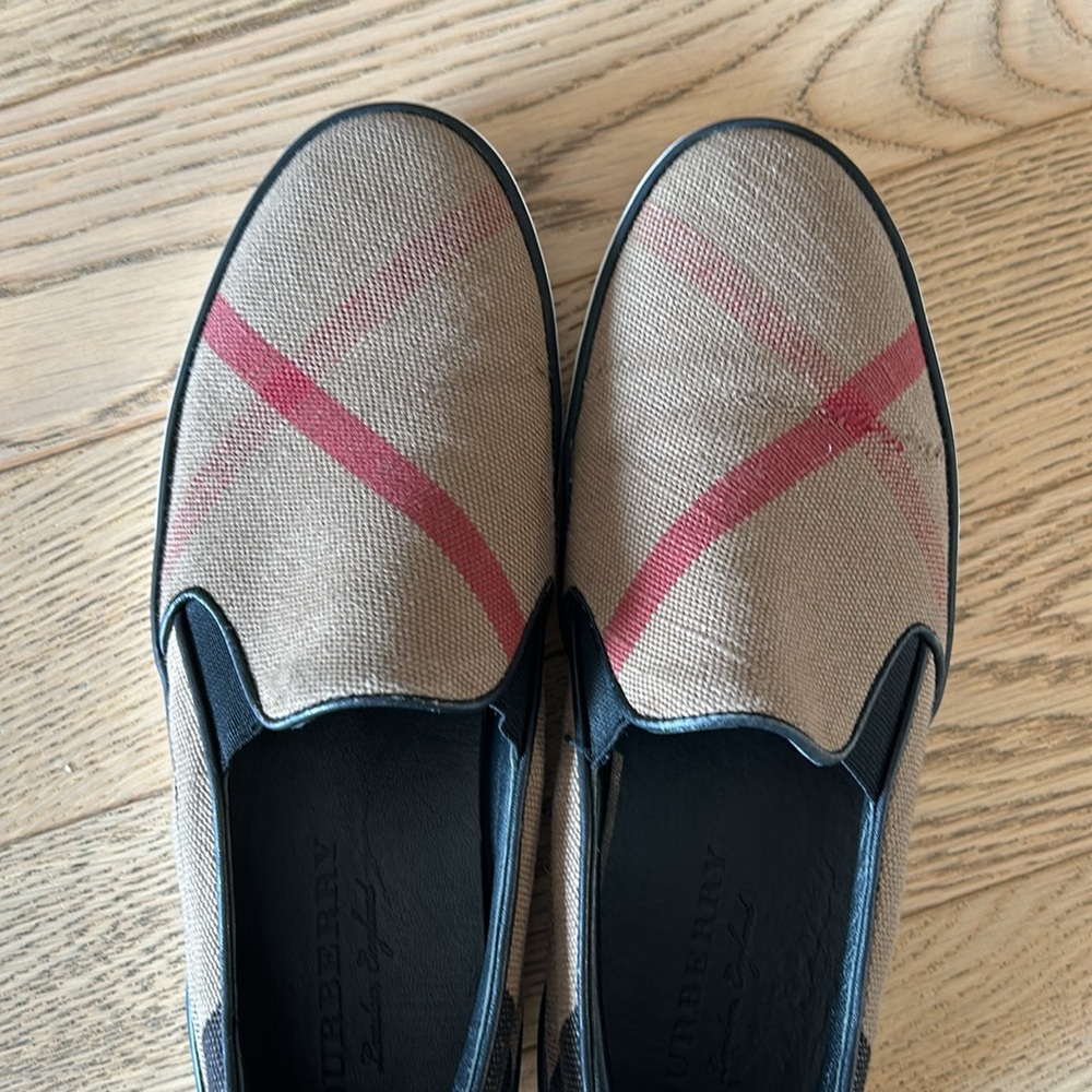 Burberry Brit slip-on - Picture 7 of 7